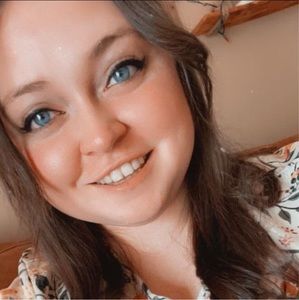 Meet your Posher, Ciara